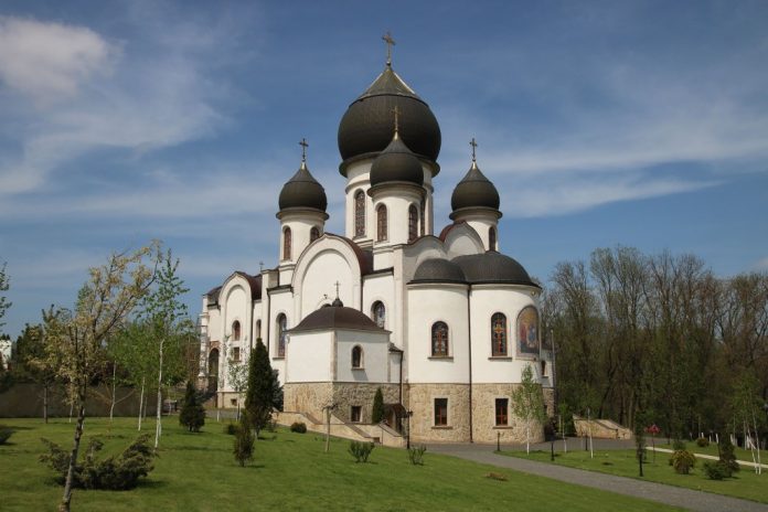 marta-maria marta si maria manastire femei causeni