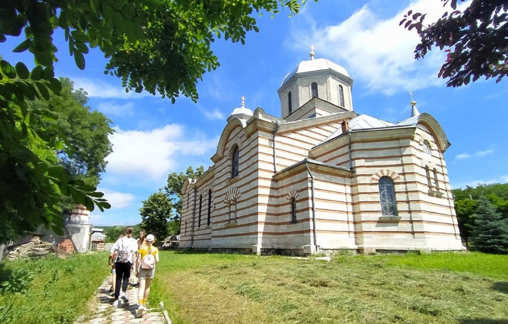 biserica din niscani