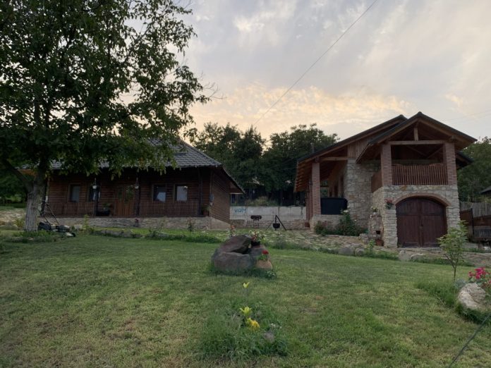 agropensiune-crasma-3fantani crasma trei fantani