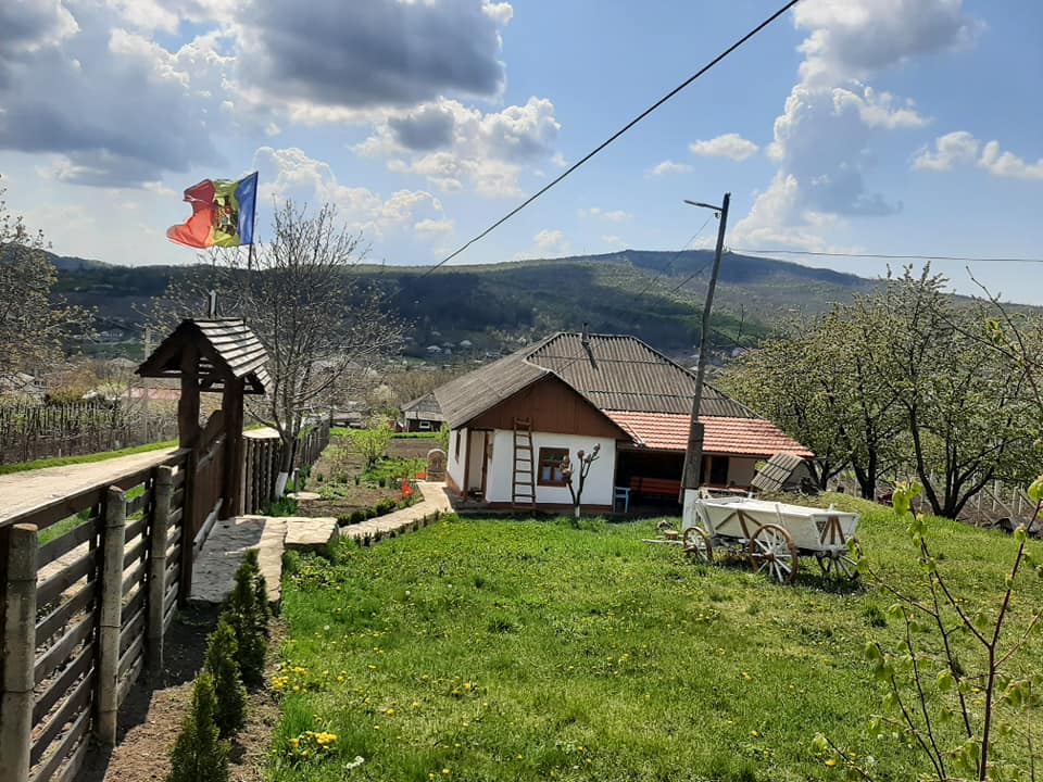 pensiunea casa rustica chiscareni sangerei