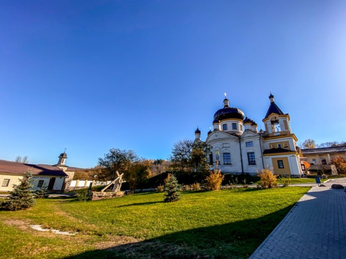 condrita-manastire manastire de calugari condrita