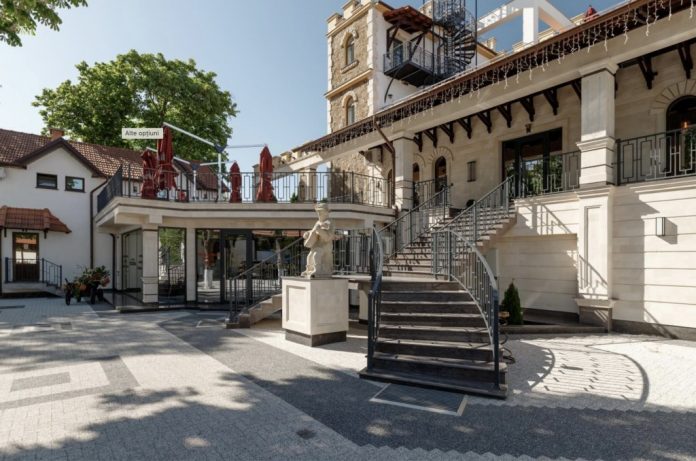 chateau-cojusna chateau cojusna