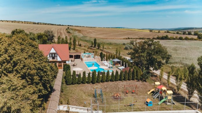 poemul-plopilor tur informativ