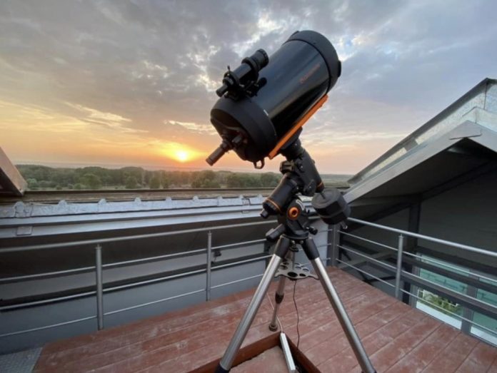 telescop planetariu brinza