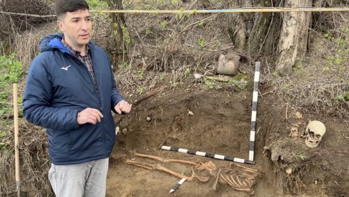 mormint-vechi mormint vechi