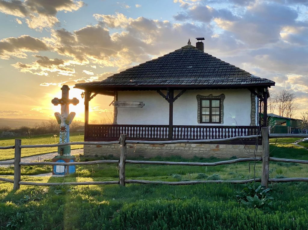 ce poti vizita in cuconestii vechi