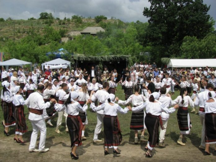 duminica-mare duminica mare domulgeni floresti