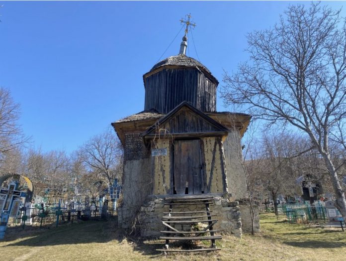 biserica-lemn-vorniceni biserica de lemn