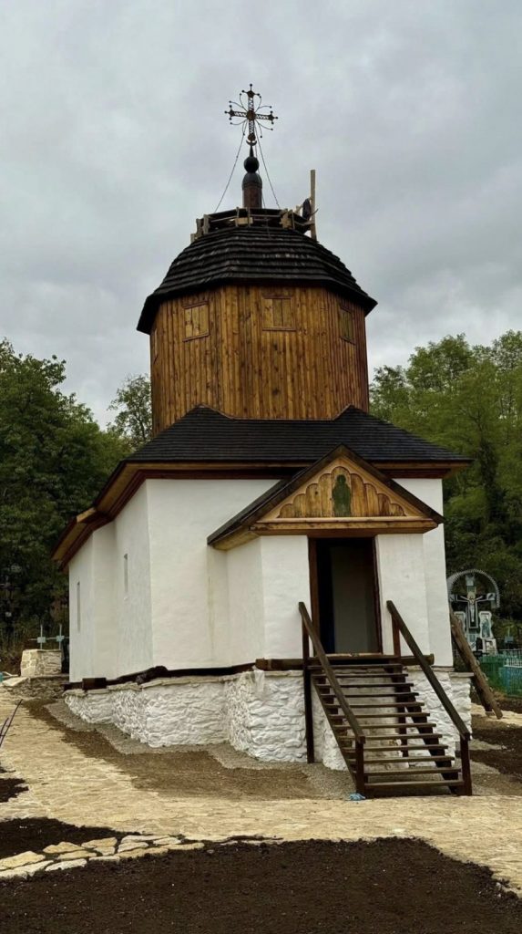 biserica lemn vorniceni lucrari restaurare