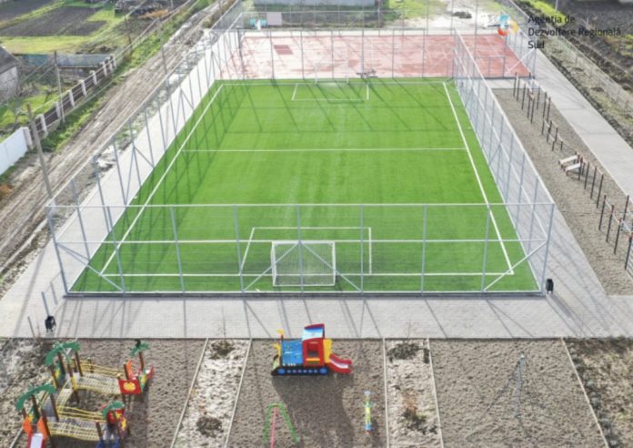 teren-fotbal teren de fotbal causenii vechi