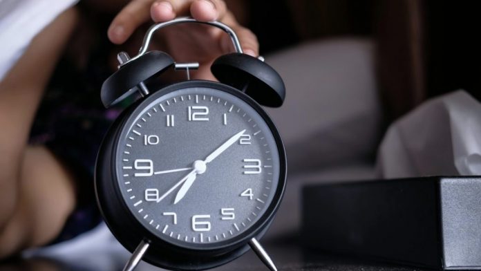 ceas-schimb-ora ora de vara