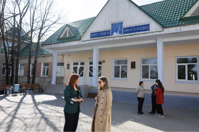 liceu-cimislia liceul mihai eminescu cimislia