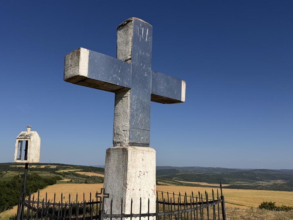 crucea din virful magura