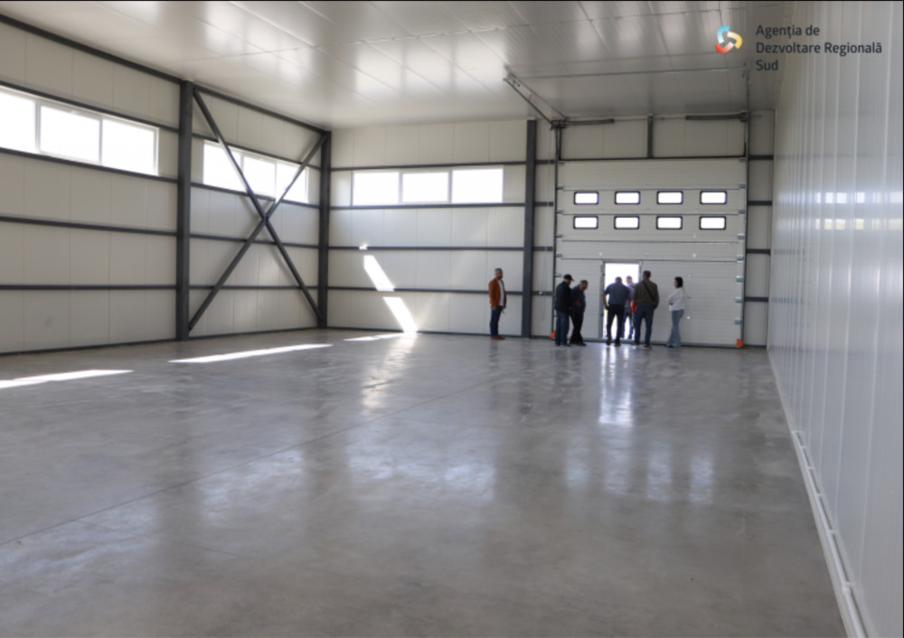 hala industriala