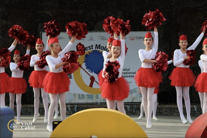 majorette majorette