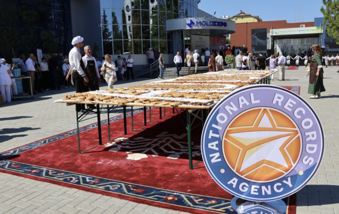 record-placinta record placinta cu visine