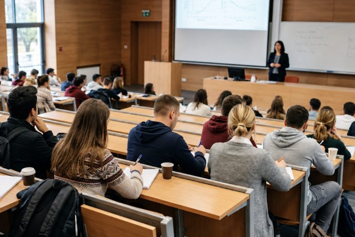 studenti studenti asigurare sanatate